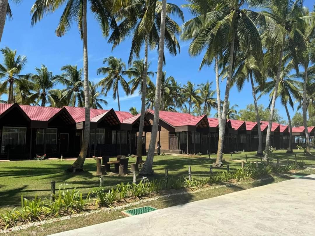 Borneo Beach & Mangrove Resort Tuaran Kültér fotó
